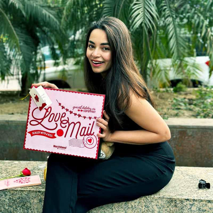 Special 7 Days Hamper for Valentine Week - Teddy Bear, 1 Gold Rose, Scented Candle, Heart Shape Chocolate Gift Pack, Photo frame, Coffee Mug, Greeting Card