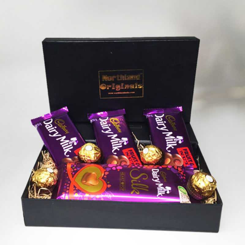 Order Chocolates with Candles Combo online at lowest prices in India from  Giftcart.com